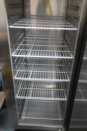 Køleskab TEFCOLD RK710