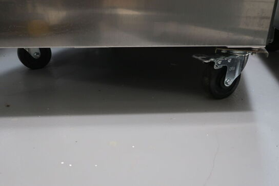 Køleskab TEFCOLD RK710