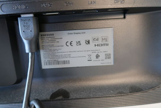 Computerskærm SAMSUNG S32A600UUU med tastatur og mus 