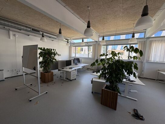 IO Biotech ApS under konkurs *Del 1 - Kontorinventar af HERMAN MILLER m.fl. - Elektronik m.m.*