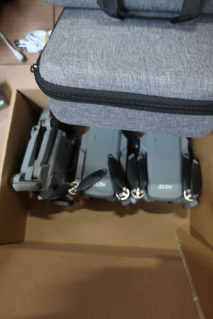 Palle med div. Droner ZLZN SG107 (stand kendes ikke)