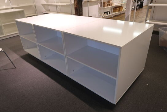 6 stk. udstillingspodier/reoler/skabe