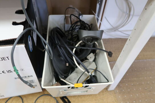 Div. Elektronik bl.a. hånscannere m.m.