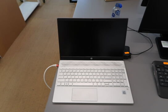 Bærbarcomputer HP Pavilion 15-CS3816NO