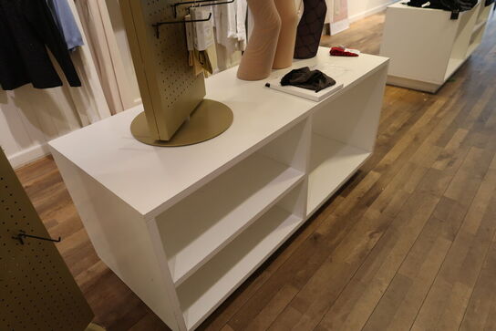 Vægreolsystem, reoler uden indhold