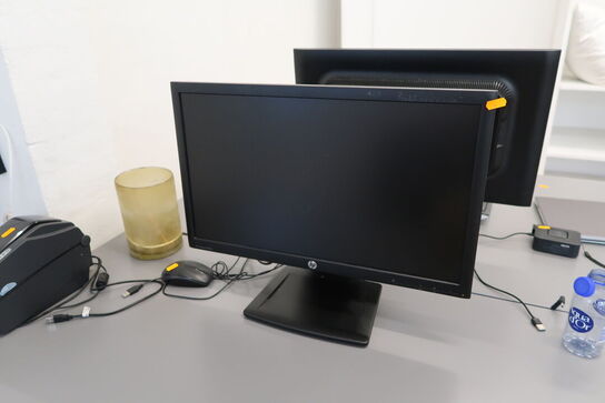 Computerskærm HP Compaq LA2306x samt mus 