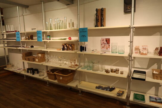 Div. Pyntegenstande, glas, baser til kubus stager m.m.