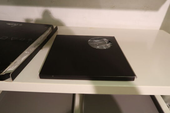 Div. Pyntegenstande, glas, baser til kubus stager m.m.