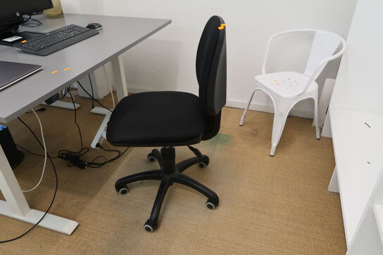 Kontorstol samt el. hæve/sænke skrivebord