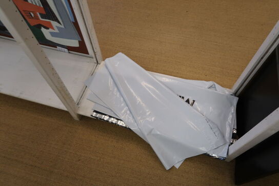 Reolsystem med indhold