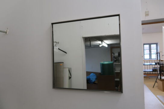 Tøjstativ, hylde samt spejl m.m.