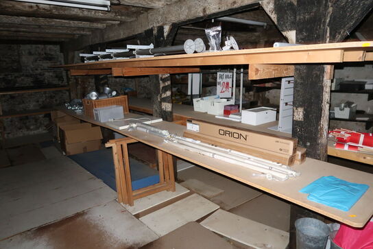 Div. Bøjler, pyntegenstande, brugskunst m.m.