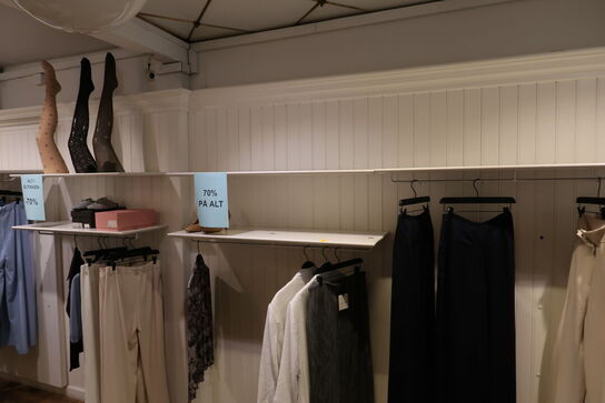 Vægreolsystem, reoler uden indhold