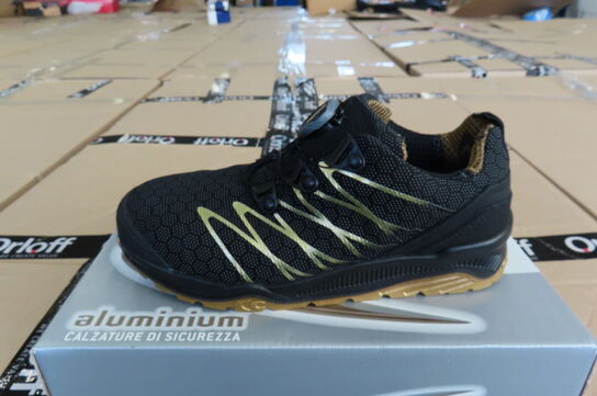 Sikkerhedssko COFRA str. 35