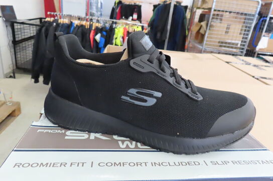 Skridsikker sko SKECHERS str. 39