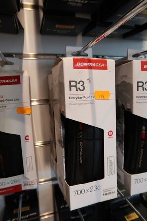 2 pakker dæk BONTRAGER R3 700x23c