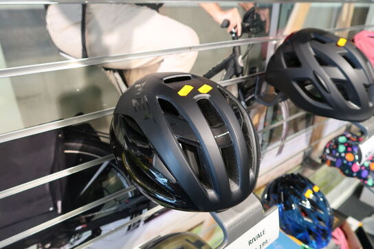 Cykelhjelm MET M132 Rivale Mips str. L