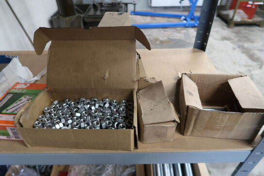 2 stk. Stålreoler med indhold 