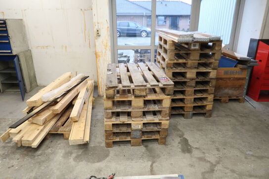 Stort parti paller & træ 