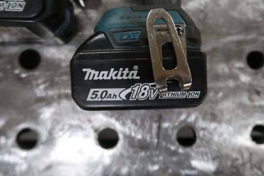 Akku slag bore-/skruemaskine, Makita BHP484