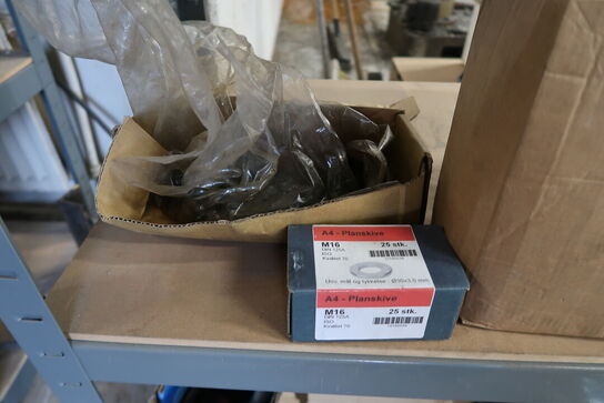 2 stk. Stålreoler med indhold 