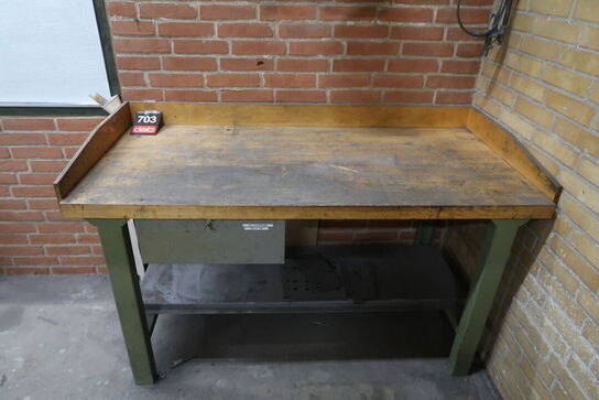 Arbejdsbord med skuffe