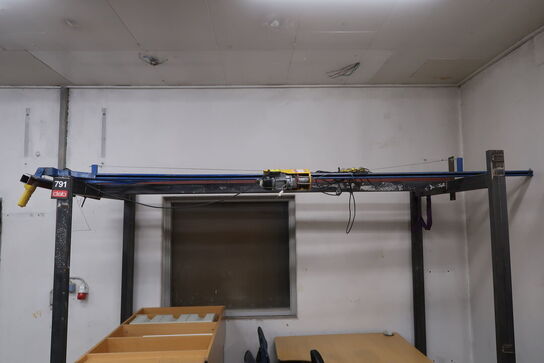 Stativ + svingarm med elhejs 