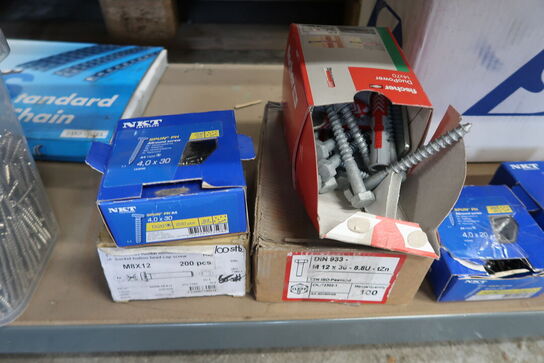 2 stk. Stålreoler med indhold 