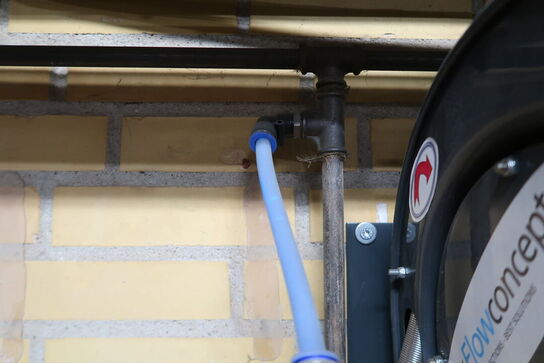 Flowconcept 3/8" 10 m automatisk slangeopruller m/ polymerslange