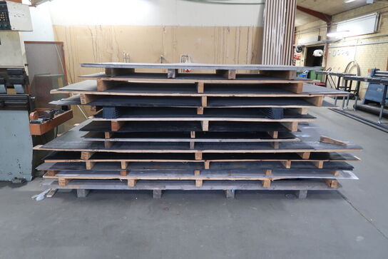 Varelager af diverse metal og plader - Se alle billeder