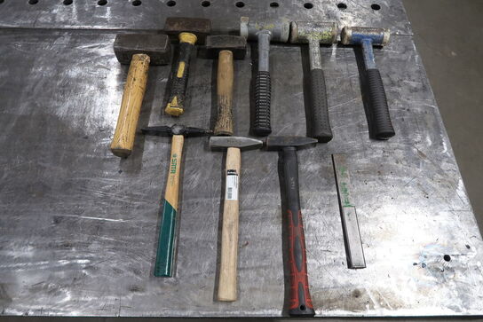 9 stk. Hammere + 1 mejsel 