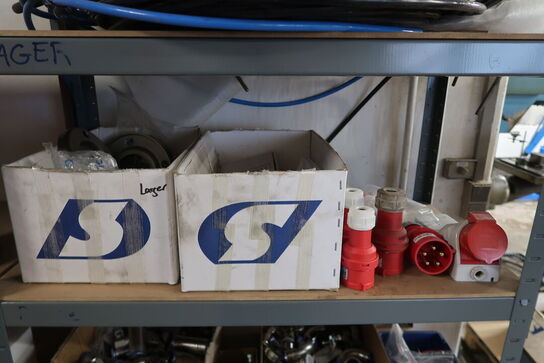 4 stk. Stålreoler med indhold