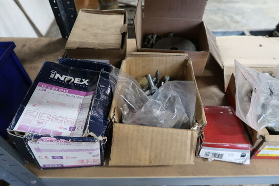 2 stk. Stålreoler med indhold 