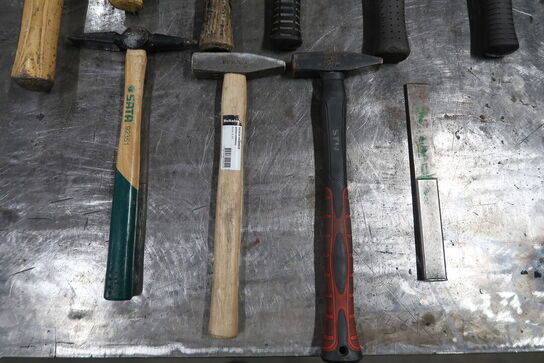 9 stk. Hammere + 1 mejsel 