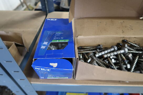 2 stk. Stålreoler med indhold 