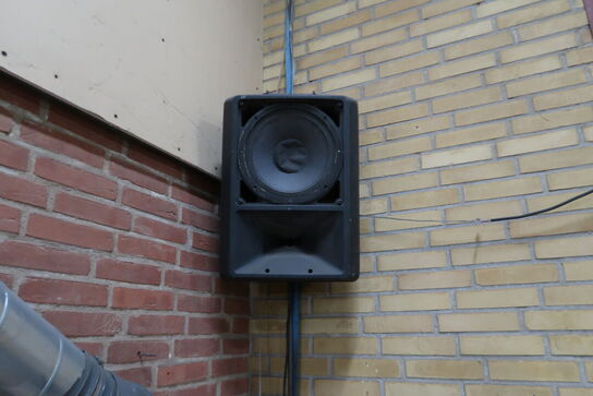 Sony / Denon anlæg med 2 højtalere 