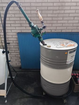 Tromlevogn & pumpe (tom tromle medfølger)