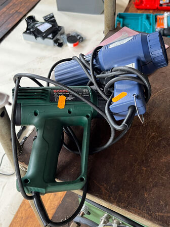 2 stk. varmepistoler BOSCH & CROMAG