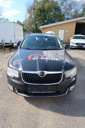 Personbil SKODA Superb Combi 1.6 TDI 105 HK St.