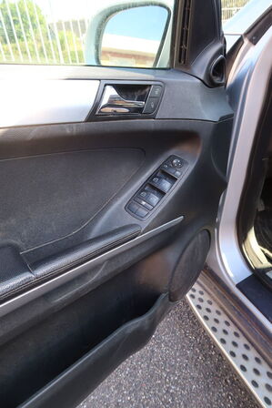 Varebil MERCEDES-BENZ ML 320 CDI Aut.