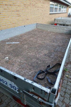 Trailer ANSSEMS PSX 2000-325x178 C1