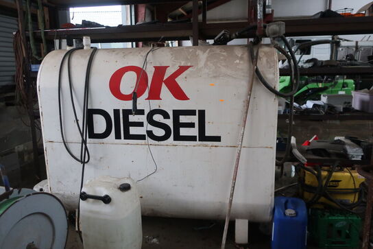 Dieseltank 1000 L inkl. pumpe