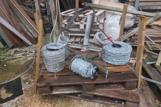 Div. paller, træ m.v. (se billeder)