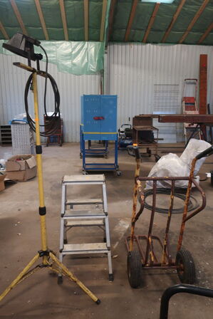 Sækkevogn, 3-trins stige og arbejdslampe