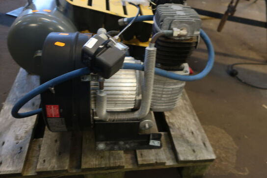 Kompressor KAESER (adskilt)