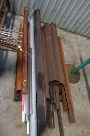Div. rå stålemner inkl. vogn