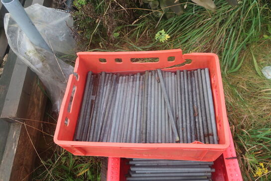 2 ks. gevindstænger galv.