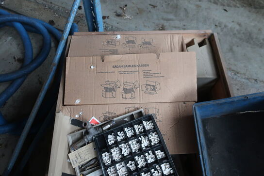 Palle m. div. indhold (se billeder)