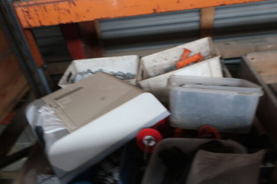 Paller m. div. indhold (se billeder)