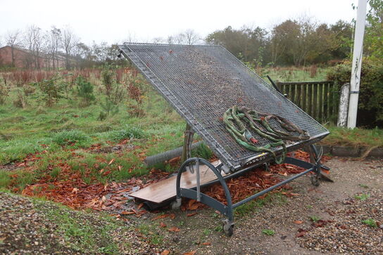 Sorteringsrist på stativ